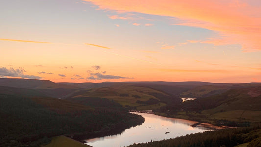 10 of the BEST Views in the Peak District - Millstones & Moor